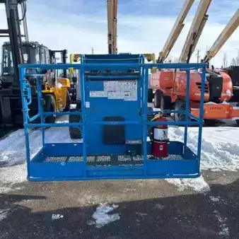 Articulating boom lift 2018  Genie Z45/25J RT (1)