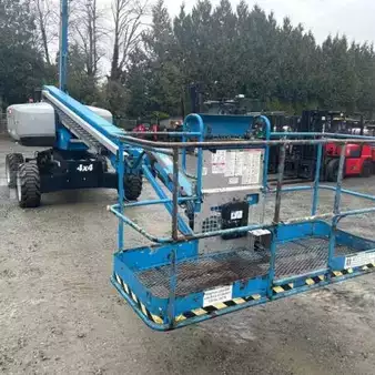 Articulating boom lift 2016  Genie S65 (1)