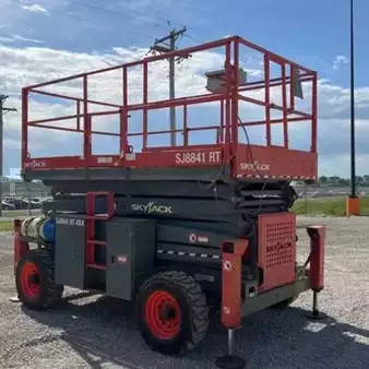 Plataforma de Tijera 2018  SKYJACK SJ8841RT (1)