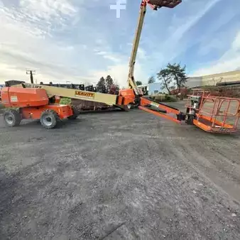 Articulating boom lift 2017  JLG 660SJ (1)