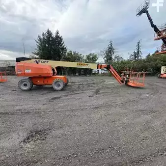 Plataforma Articulada  JLG 660SJ (1)