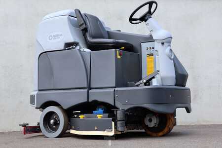 Riding scrubber dryer - Nilfisk SC 6500 1300 D Neuaufbau (1)