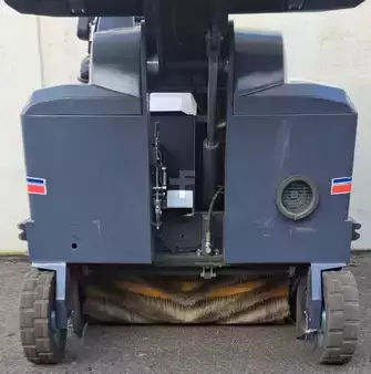 Aufsitz-Kehrsaugmaschine 2017  Dulevo 90 EH eleite (12)