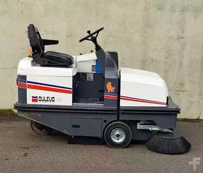 Aufsitz-Kehrsaugmaschine 2017  Dulevo 90 EH eleite (4)