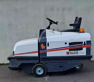 Aufsitz-Kehrsaugmaschine 2017  Dulevo 90 EH eleite (5)