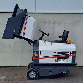Aufsitz-Kehrsaugmaschine 2017  Dulevo 90 EH eleite (9)