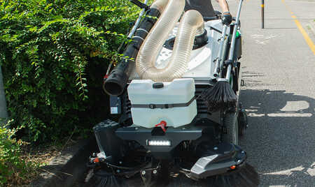 Máquina de limpeza de ruas 2023  Tenax International Maxwind (5)
