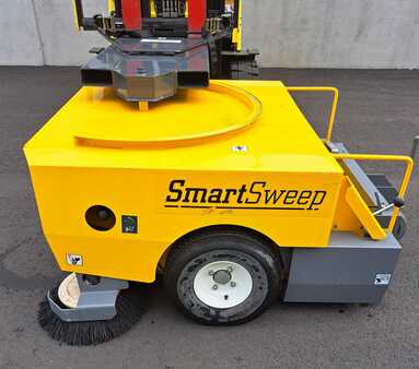 Máquina barredora aspiradora  Smartsweep Anbaukehrmaschine einfach, günstig und für überall (5)