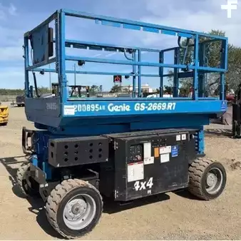 Scissor lift 2017  Genie GS2669RT (1)