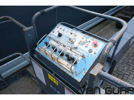 Teleskopbühne 2005  Aichi SR18A | 2005 | 8471h | 18m (7)