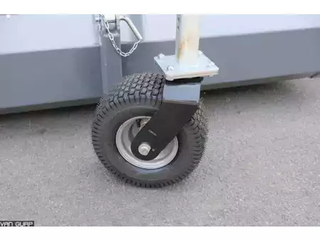Zamiatarka 2024  Eurotrac Veegmachine met hydraulische opvangbak 150cm (6)