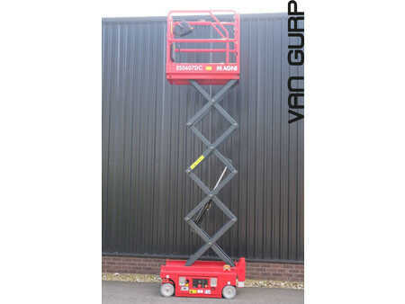 Scissors Lifts 2023  MAGNI ES0607DC  (5.60m) (9)