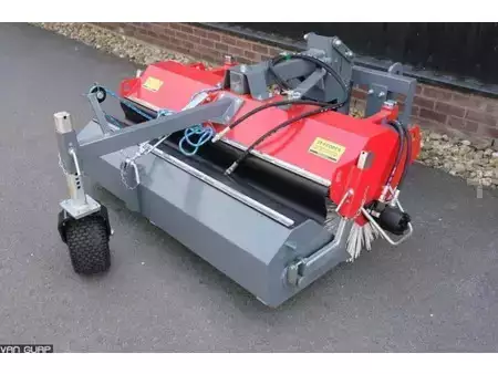 Varredor 2024  Eurotrac Veegmachine met hydraulische opvangbak 150cm (3)