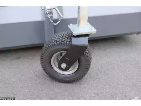 Varredor 2024  Eurotrac Veegmachine met hydraulische opvangbak 150cm (6)