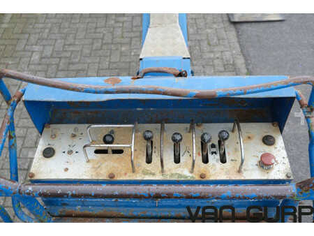 Telescopic boom 1997  Aichi SR 182 (10)
