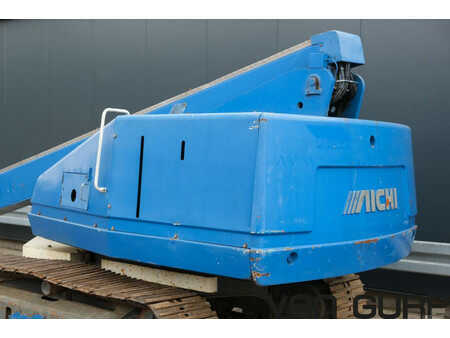 Telescopic boom 1997  Aichi SR 182 (3)