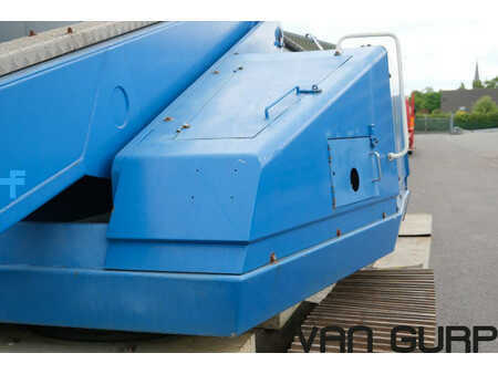 Telescopic boom 1997  Aichi SR 182 (7)
