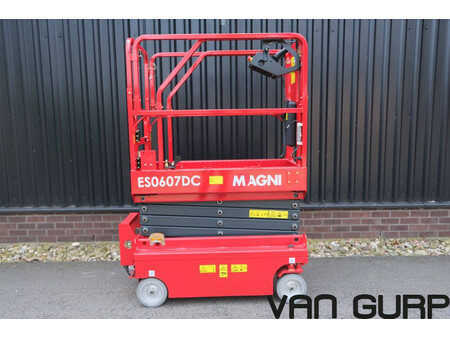 Scissor lift 2023  MAGNI ES0607DC  (5.60m) (12)