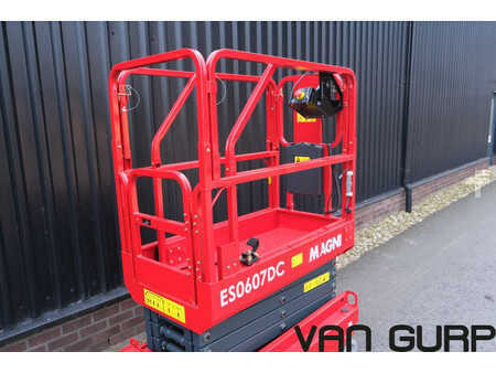 Scissor lift 2023  MAGNI ES0607DC  (5.60m) (16)