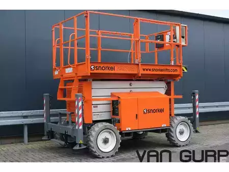 Sakse arbejds platform 2018  Snorkel S 3370 ORT (ONLY 37h) Ruw terrein schaarhoogwerker (1)