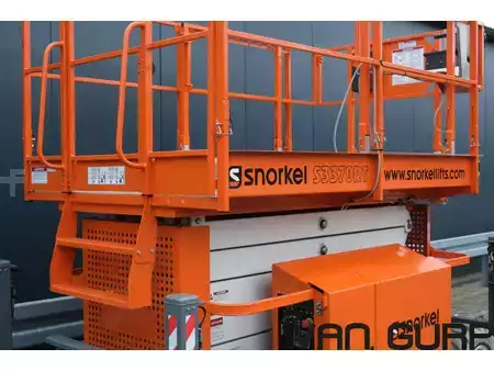 Sakse arbejds platform 2018  Snorkel S 3370 ORT (ONLY 37h) Ruw terrein schaarhoogwerker (3)