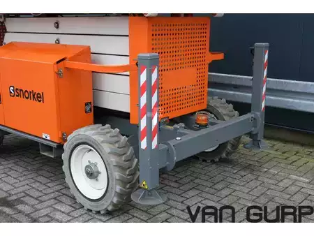 Sakse arbejds platform 2018  Snorkel S 3370 ORT (ONLY 37h) Ruw terrein schaarhoogwerker (4)