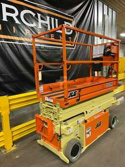 Scissor lift 2014 JLG 1932RS (1)