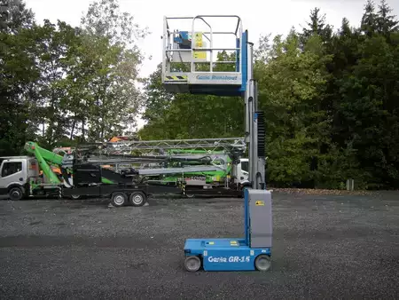 Vertical mast lift 2021  Genie GR-15 (5)