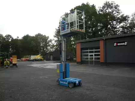 Vertical mast lift 2021  Genie GR-15 (8)