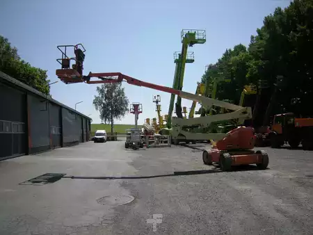 Knikarmhoogwerker 2010  JLG E450 AJ (3)