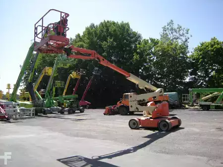 Knikarmhoogwerker 2010  JLG E450 AJ (4)