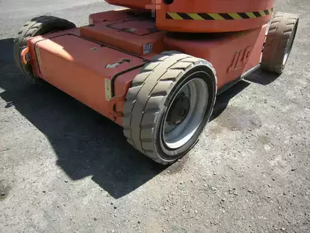 Knikarmhoogwerker 2010  JLG E450 AJ (8)