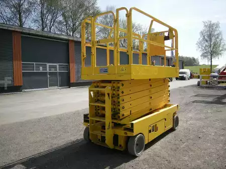 Scherenarbeitsbühne 2014  Genie GS 4047 (ID1233) (22)