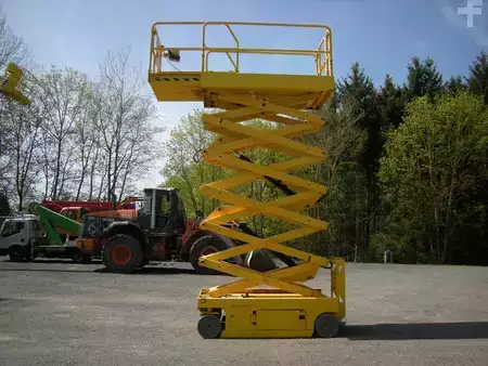 Scherenarbeitsbühne 2014  Genie GS 4047 (ID1233) (5)