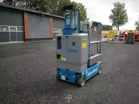 Vertical mast lift 2021  Genie GR-15 (21)