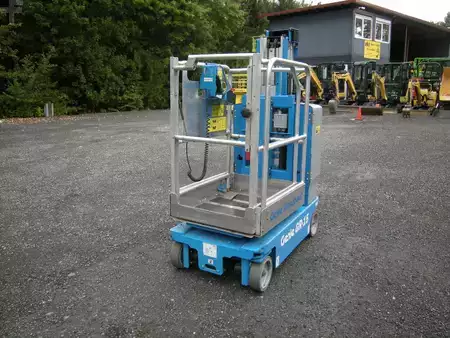 Vertical mast lift 2021  Genie GR-15 (11)