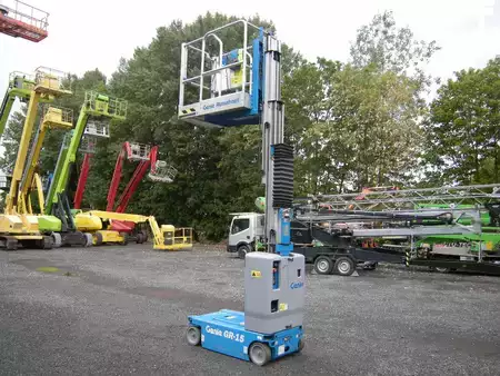 Vertical mast lift 2021  Genie GR-15 (4)