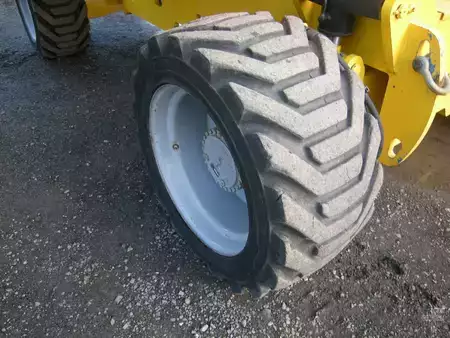 Podnośnik teleskopowy 2015  Genie S85 Allrad (8)