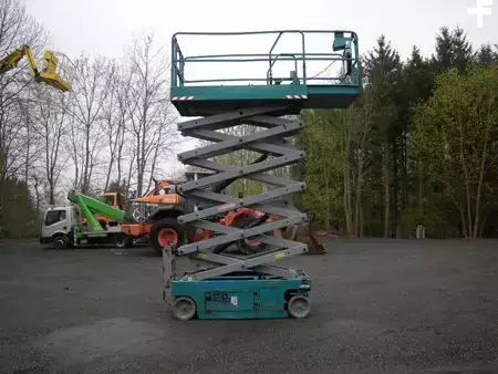 Scherenarbeitsbühne 2015  Genie GS 4047 (ID2839) (5)