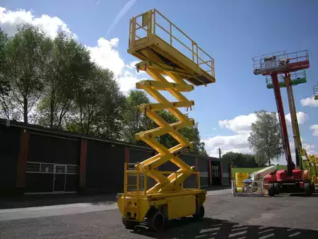 Pracovní plošina s nůžkovým zdvihem 2017  Holland-Lift HL190E12 (2)