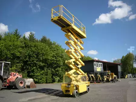 Pracovní plošina s nůžkovým zdvihem 2017  Holland-Lift HL190E12 (6)