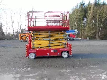 Plataforma Tijera 2013  PB Lift PBS171-12ES Schmal mit Stützen (9)