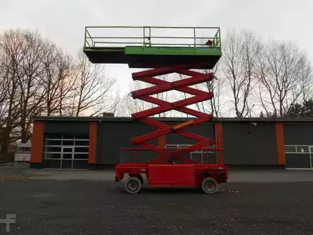 Scissor lift 2002  Liftlux SL172-18E2WD Elektro (1)