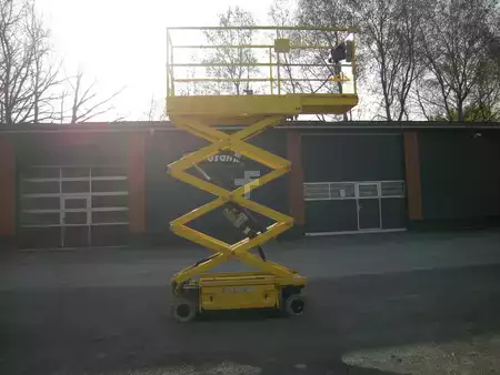 Pracovní plošina s nůžkovým zdvihem 2017  JLG 1930ES (1)