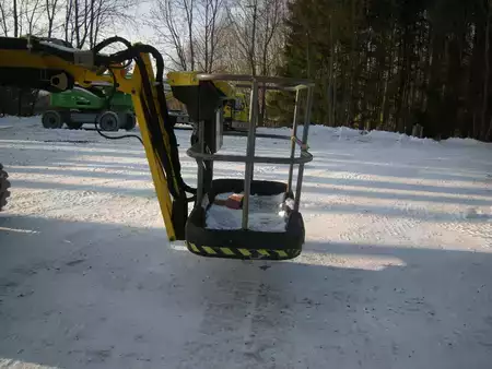 Knikarmhoogwerker 2016  Niftylift Lift HR 21 Hybrid MK1B Allrad (18)