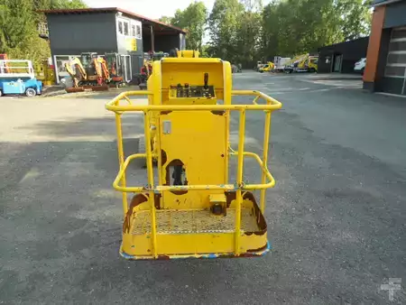 Podnośnik przegubowy 2011  Genie Z34/22N (12)