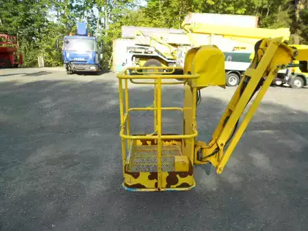 Podnośnik przegubowy 2011  Genie Z34/22N (14)