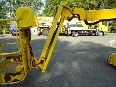 Podnośnik przegubowy 2011  Genie Z34/22N (15)