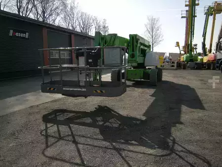 Knikarmhoogwerker 2015  Niftylift Lift HR 28 Hybrid Allrad (12)