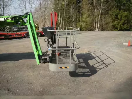 Knikarmhoogwerker 2015  Niftylift Lift HR 28 Hybrid Allrad (22)